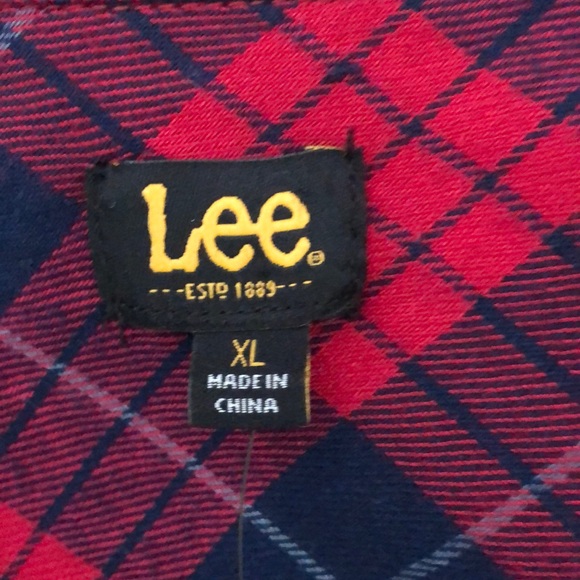 Lee Womens Flannel Buttoned Down Shirt Emblem On Back - Size XL - Picture 9 of 9
